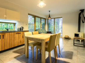 Mazursko - komfortowe apartamenty nad jeziorem, sauna, kominki na parterze